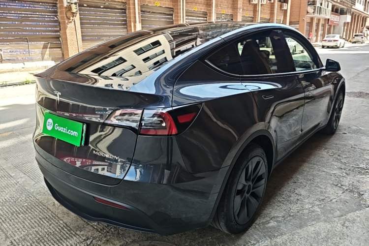 Used Tesla Model Y 2024 Rear-Wheel-Drive Version Rear Right 45 Deg