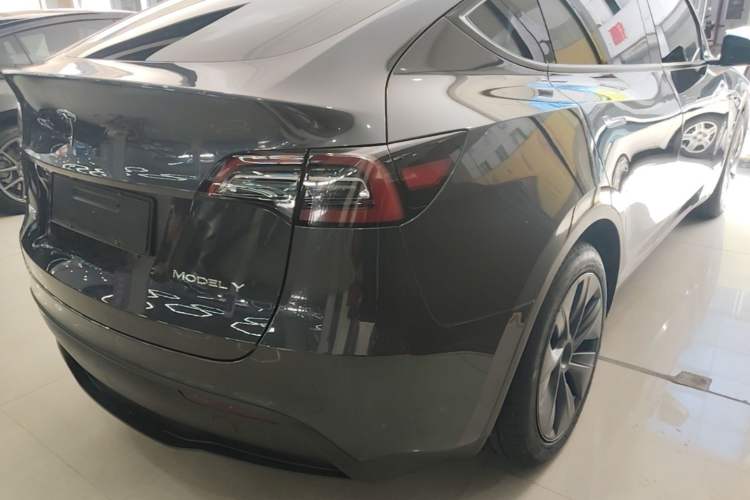 Used Tesla Model Y 2024 Rear-Wheel-Drive Version Rear Right 45 Deg