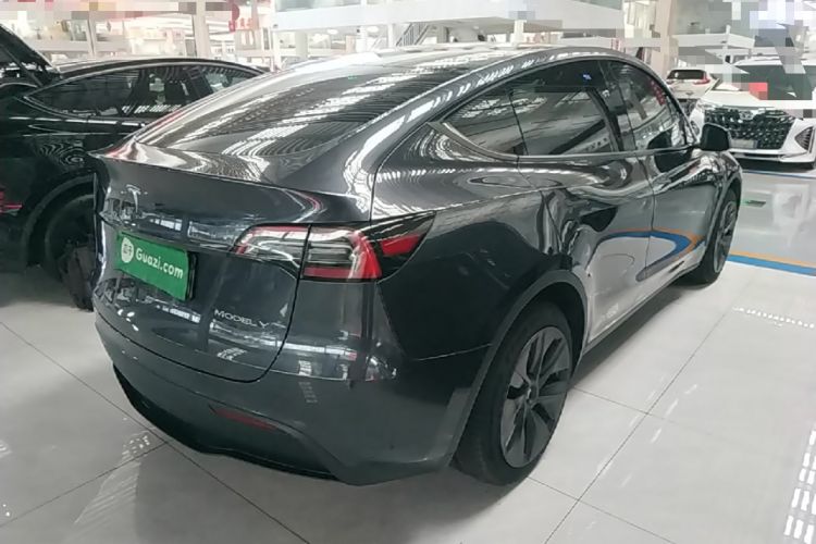 Used Tesla Model Y 2024 Rear-Wheel-Drive Version Rear Right 45 Deg