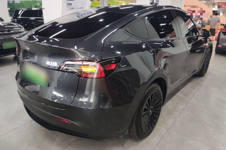 Used Tesla Model Y 2024 Rear-Wheel-Drive Version Rear Right 45 Deg