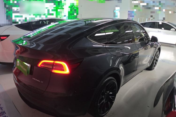 Used Tesla Model Y 2024 Rear-Wheel-Drive Version Rear Right 45 Deg
