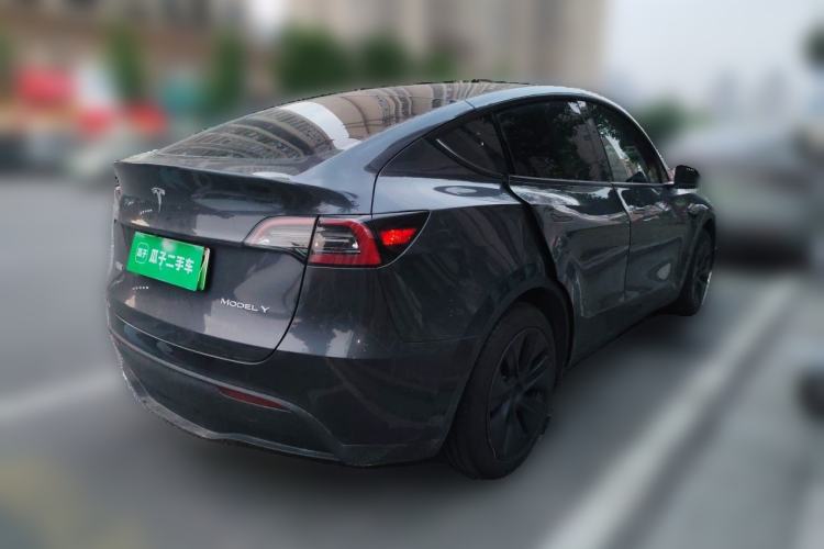 Used Tesla Model Y 2024 Rear-Wheel-Drive Version Rear Right 45 Deg