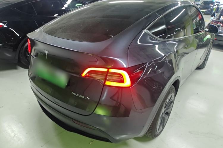 Used Tesla Model Y 2024 Long-Range All-Wheel-Drive Version Rear Right 45 Deg