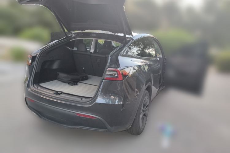 Used Tesla Model Y 2024 Long-Range All-Wheel-Drive Version Rear Right 45 Deg