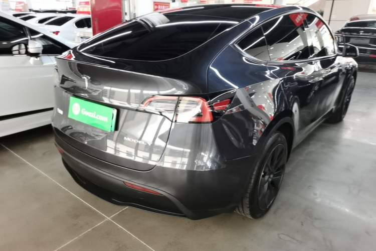 Used Tesla Model Y 2024 Rear-Wheel-Drive Version Rear Right 45 Deg
