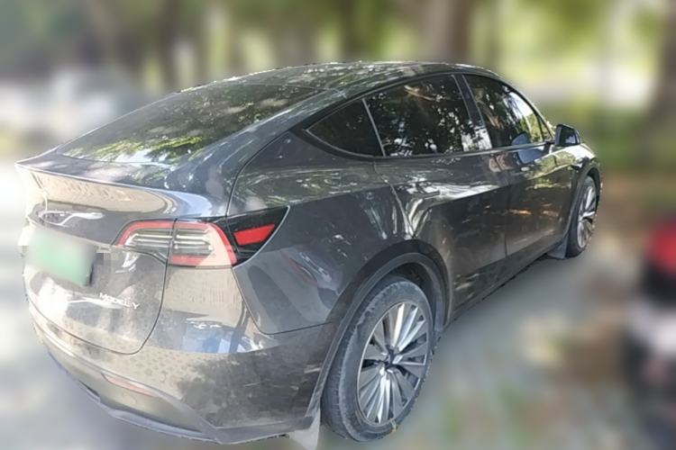 Used Tesla Model Y 2024 Long-Range All-Wheel-Drive Version Rear Right 45 Deg