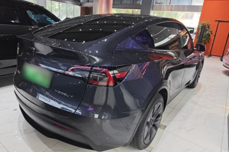 Used Tesla Model Y 2024 Rear-Wheel-Drive Version Rear Right 45 Deg
