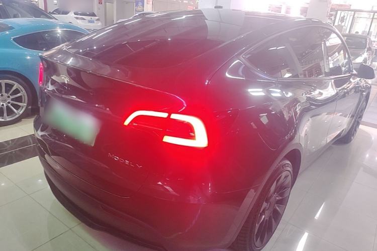 Used Tesla Model Y 2024 Long-Range All-Wheel-Drive Version Rear Right 45 Deg