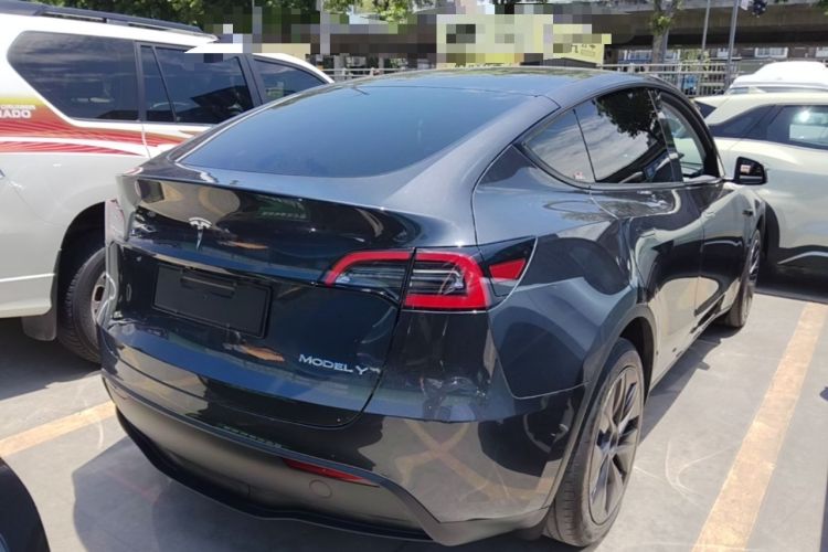 Used Tesla Model Y 2024 Rear-Wheel-Drive Version Rear Right 45 Deg