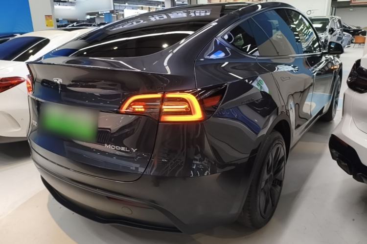 Used Tesla Model Y 2024 Rear-Wheel-Drive Version Rear Right 45 Deg