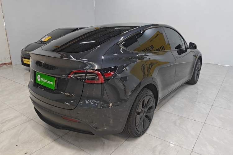 Used Tesla Model Y 2024 Rear-Wheel-Drive Version Rear Right 45 Deg