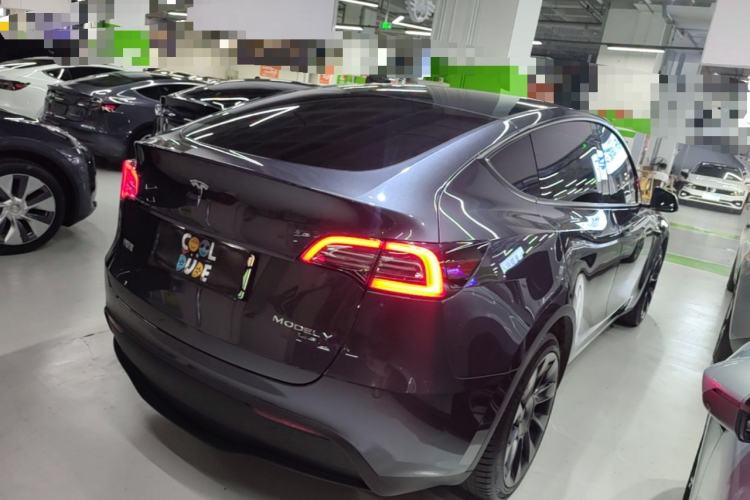Used Tesla Model Y 2024 Rear-Wheel-Drive Version Rear Right 45 Deg