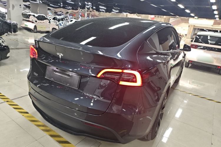 Used Tesla Model Y 2024 Rear-Wheel-Drive Version Rear Right 45 Deg