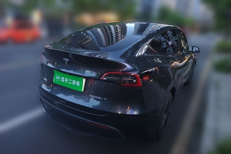 Used Tesla Model Y 2024 Rear-Wheel-Drive Version Rear Right 45 Deg