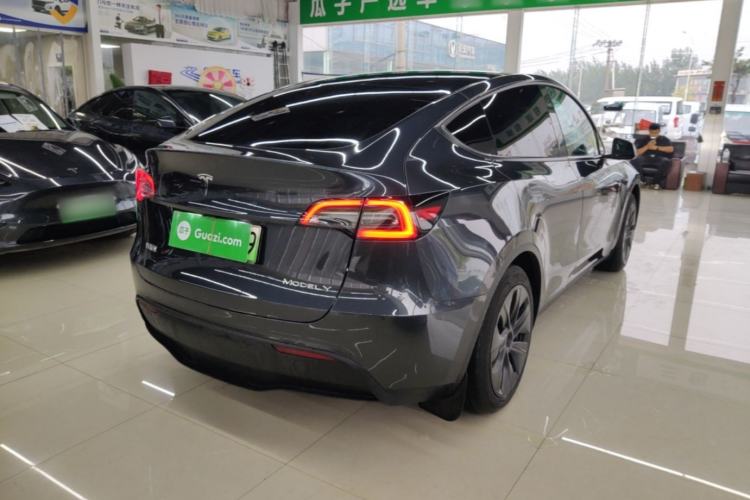 Used Tesla Model Y 2024 Rear-Wheel-Drive Version Rear Right 45 Deg
