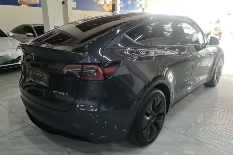 Used Tesla Model Y 2024 Rear-Wheel-Drive Version Rear Right 45 Deg