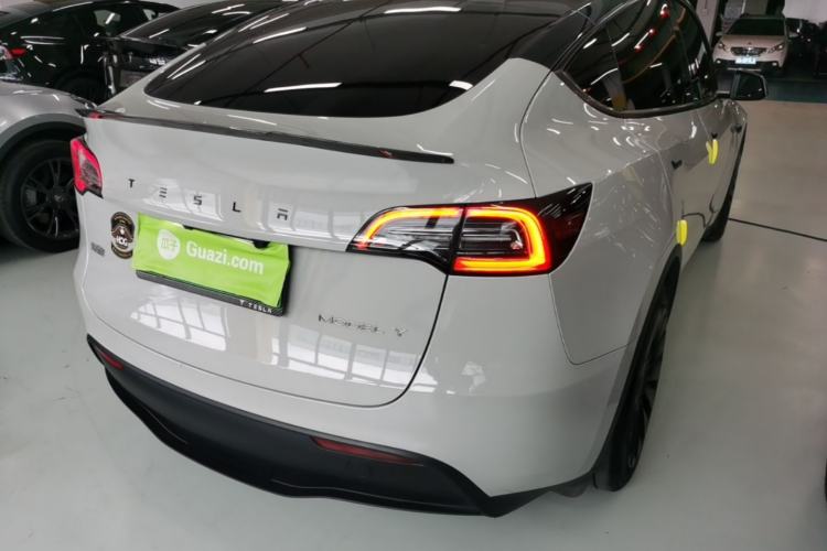 Used Tesla Model Y 2024 Rear-Wheel-Drive Version Rear Right 45 Deg