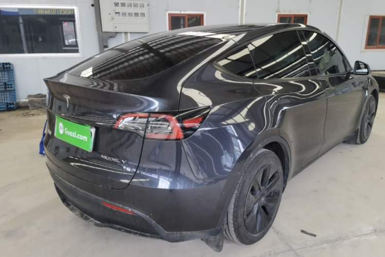 Used Tesla Model Y 2024 Rear-Wheel-Drive Version Rear Right 45 Deg