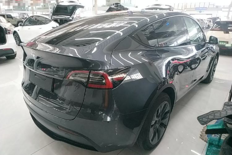Used Tesla Model Y 2024 Rear-Wheel-Drive Version Rear Right 45 Deg
