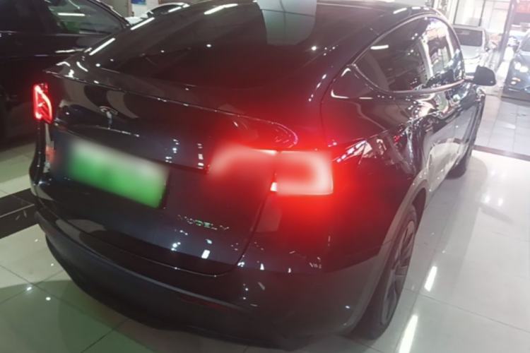 Used Tesla Model Y 2024 Rear-Wheel-Drive Version Rear Right 45 Deg