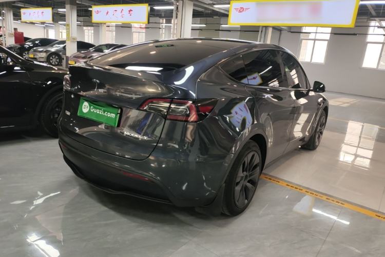 Used Tesla Model Y 2024 Rear-Wheel-Drive Version Rear Right 45 Deg