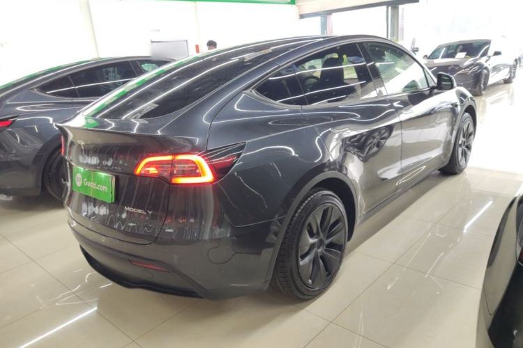 Used Tesla Model Y 2024 Rear-Wheel-Drive Version Rear Right 45 Deg