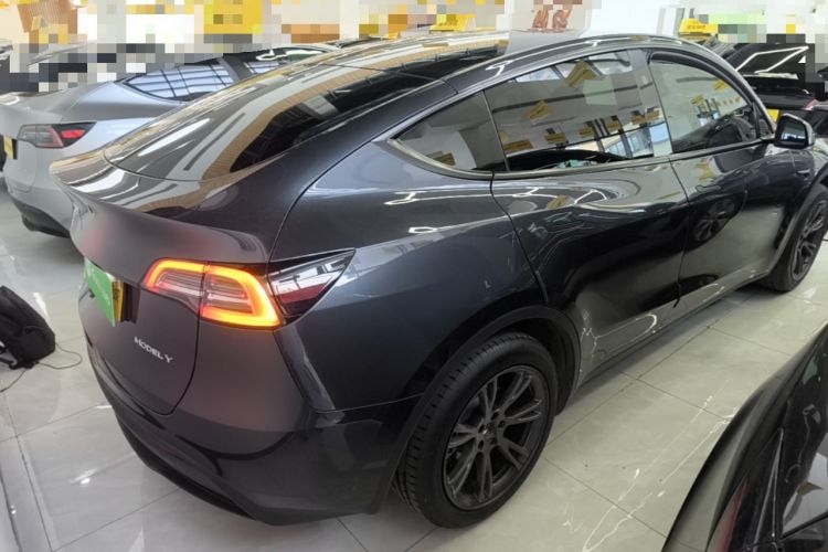 Used Tesla Model Y 2024 Rear-Wheel-Drive Version Rear Right 45 Deg