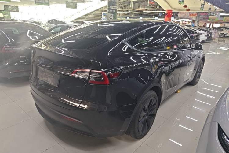 Used Tesla Model Y 2024 Rear-Wheel-Drive Version Rear Right 45 Deg
