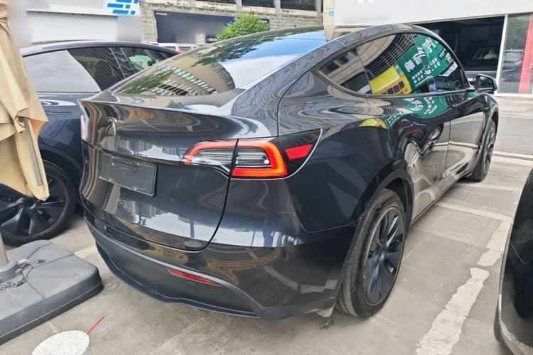Used Tesla Model Y 2024 Rear-Wheel-Drive Version Rear Right 45 Deg