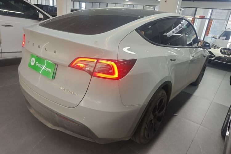 Used Tesla Model Y 2024 Rear-Wheel-Drive Version Rear Right 45 Deg