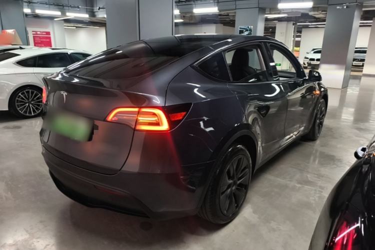 Used Tesla Model Y 2024 Rear-Wheel-Drive Version Rear Right 45 Deg