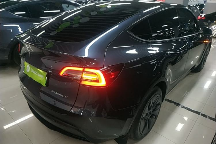 Used Tesla Model Y 2024 Long-Range All-Wheel-Drive Version Rear Right 45 Deg