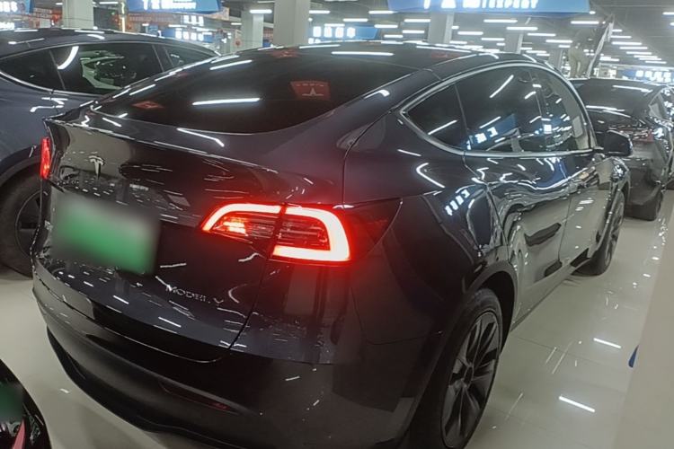 Used Tesla Model Y 2024 Rear-Wheel-Drive Version Rear Right 45 Deg