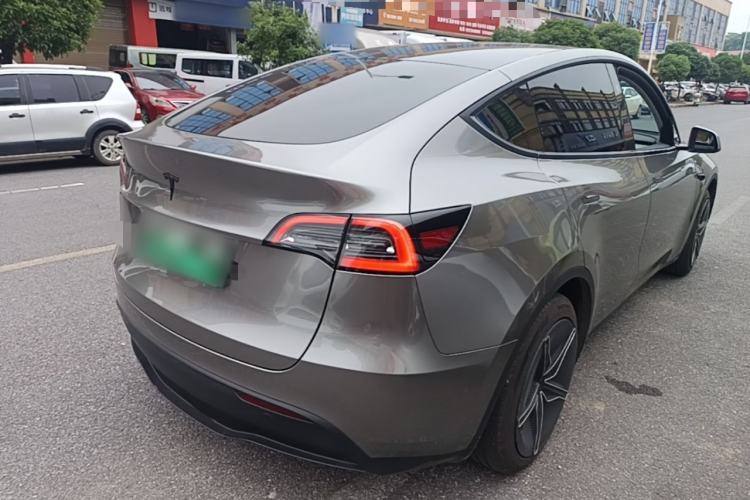 Used Tesla Model Y 2024 Rear-Wheel-Drive Version Rear Right 45 Deg