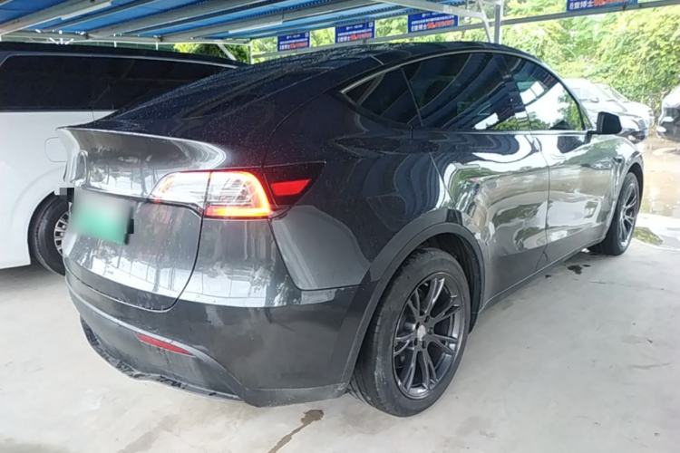 Used Tesla Model Y 2024 Rear-Wheel-Drive Version Rear Right 45 Deg