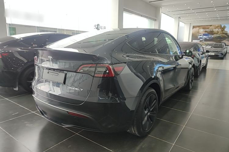 Used Tesla Model Y 2024 Rear-Wheel-Drive Version Rear Right 45 Deg