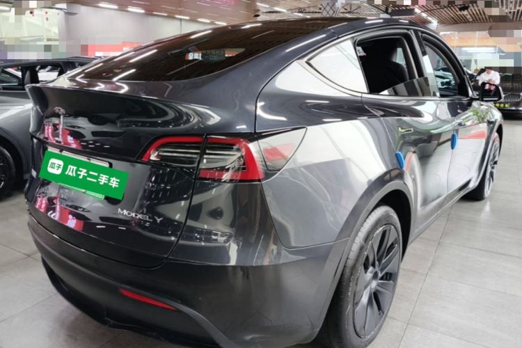 Used Tesla Model Y 2024 Rear-Wheel-Drive Version Rear Right 45 Deg
