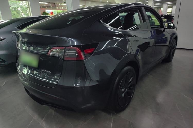 Used Tesla Model Y 2024 Rear-Wheel-Drive Version Rear Right 45 Deg