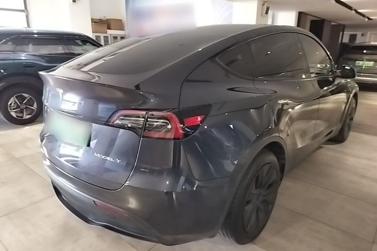 Used Tesla Model Y 2024 Rear-Wheel-Drive Version Rear Right 45 Deg