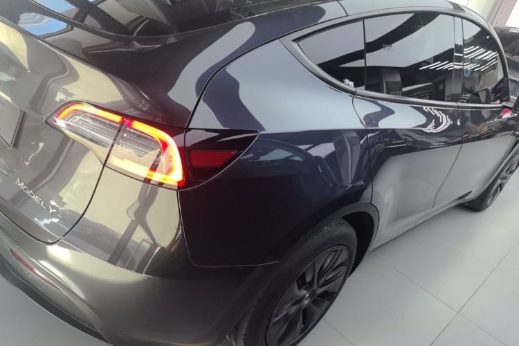 Used Tesla Model Y 2024 Rear-Wheel-Drive Version Rear Right 45 Deg