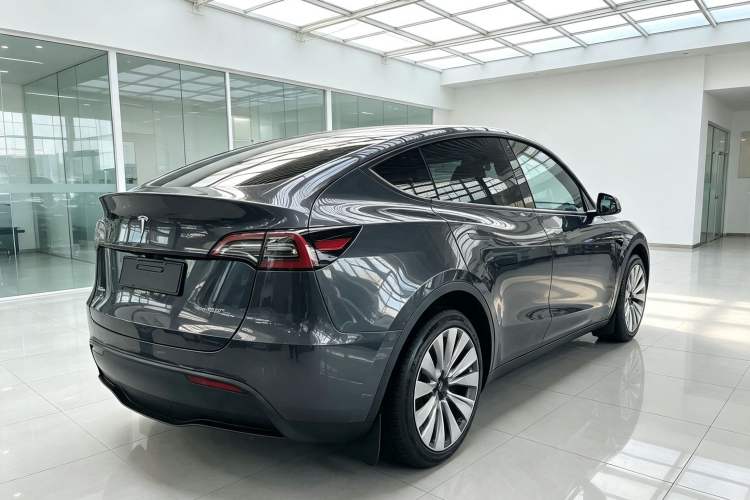 Used Tesla Model Y 2024 Rear-Wheel-Drive Version Rear Right 45 Deg