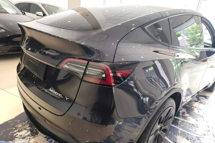 Used Tesla Model Y 2024 Rear-Wheel-Drive Version Rear Right 45 Deg