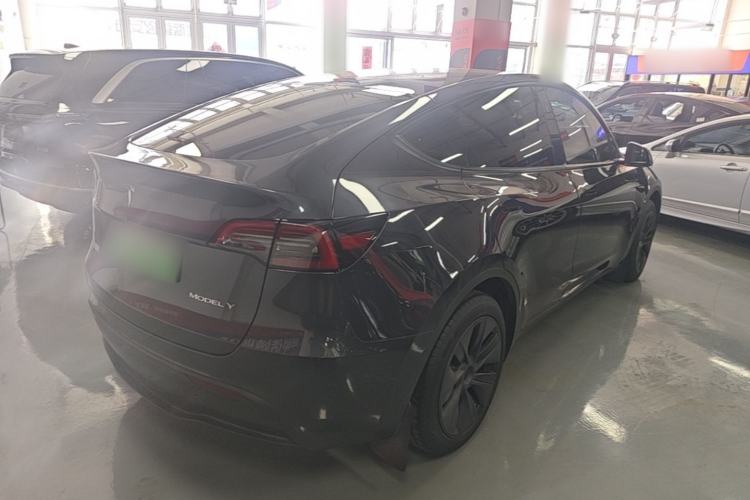Used Tesla Model Y 2024 Rear-Wheel-Drive Version Rear Right 45 Deg