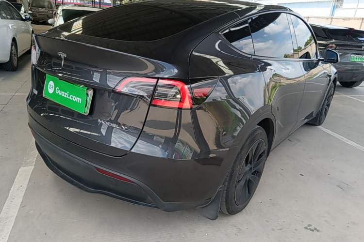 Used Tesla Model Y 2024 Rear-Wheel-Drive Version Rear Right 45 Deg