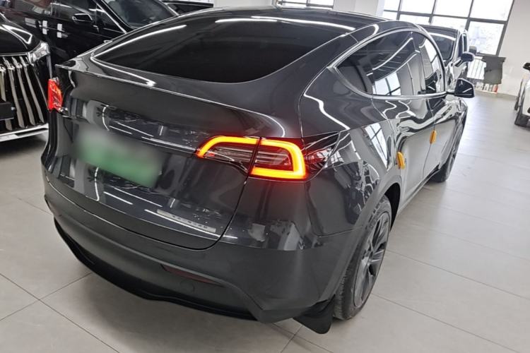 Used Tesla Model Y 2024 Rear-Wheel-Drive Version Rear Right 45 Deg