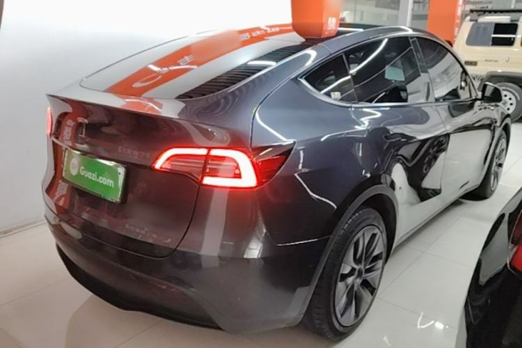 Used Tesla Model Y 2024 Long-Range All-Wheel-Drive Version Rear Right 45 Deg