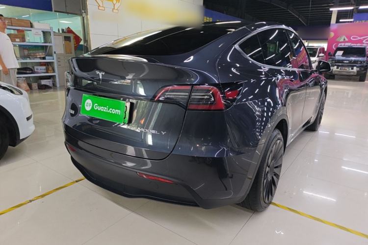 Used Tesla Model Y 2024 Rear-Wheel-Drive Version Rear Right 45 Deg