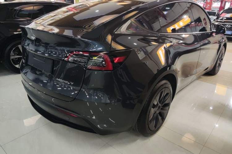 Used Tesla Model Y 2024 Rear-Wheel-Drive Version Rear Right 45 Deg