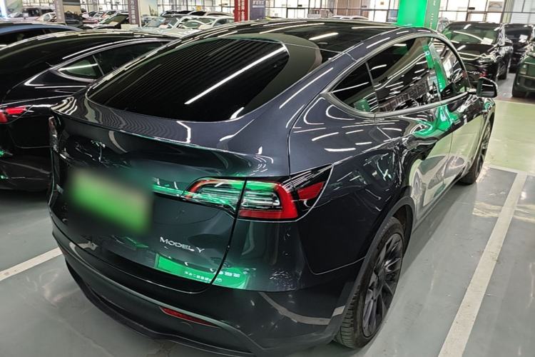 Used Tesla Model Y 2024 Rear-Wheel-Drive Version Rear Right 45 Deg