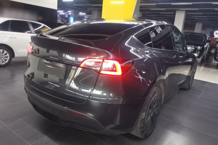 Used Tesla Model Y 2024 Rear-Wheel-Drive Version Rear Right 45 Deg